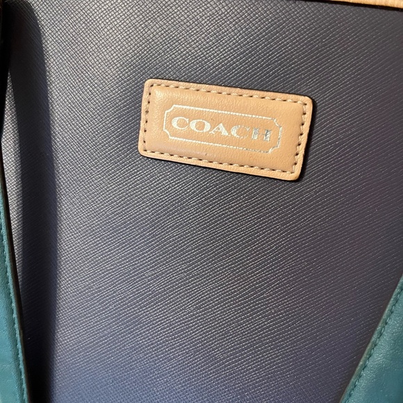 Coach City Park Metro Saffiano Leather Tote in Navy with Hang Tag Bag 24341 - Picture 3 of 6